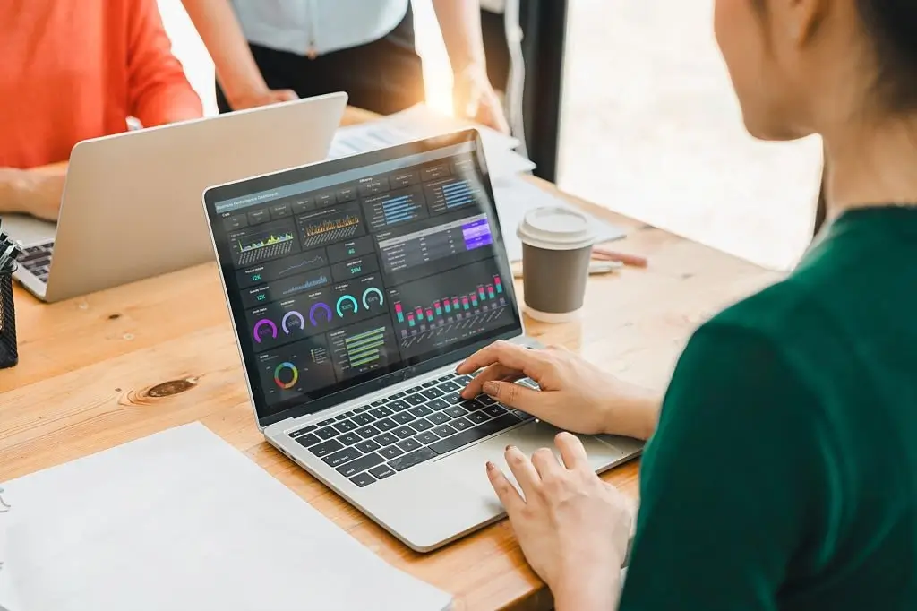 AI Agent Observability improving business analytics and workflow monitoring